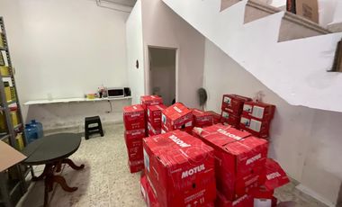 Se renta local comercial dos niveles construidos sobre avenida principal