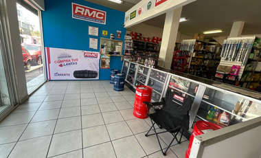 Se renta local comercial dos niveles construidos sobre avenida principal