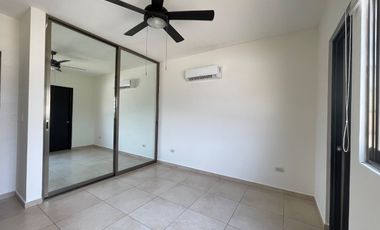 Casa en renta. Fracc. Puerta Magna, Zona Country, Villahermosa. Tabasco.