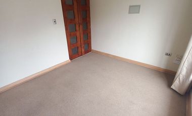 ARRIENDO O VENDO EXCELENTE CASA INDEPENDIENTE EN SECTOR LAS RASTRAS, MUY CERCANA A UNIVERSIDAD CATOLICA, MALL PLAZA MAULE