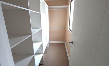 ARRIENDO O VENDO EXCELENTE CASA INDEPENDIENTE EN SECTOR LAS RASTRAS, MUY CERCANA A UNIVERSIDAD CATOLICA, MALL PLAZA MAULE