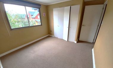 ARRIENDO O VENDO EXCELENTE CASA INDEPENDIENTE EN SECTOR LAS RASTRAS, MUY CERCANA A UNIVERSIDAD CATOLICA, MALL PLAZA MAULE