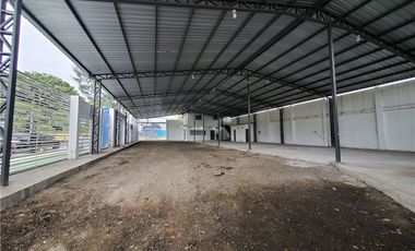 Venta de Galpón Comercial en Portoviejo