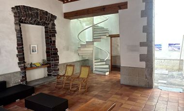 Venta Casa en el Centro con uso de suelo habitacional y comercio