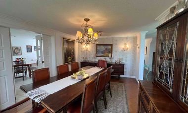 Casa independiente de Venta de 4 habitaciones en San Juan de Cumbayá