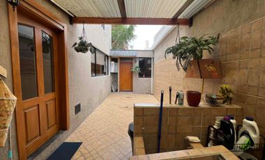 Casa independiente de Venta de 4 habitaciones en San Juan de Cumbayá