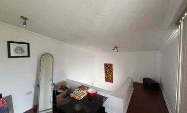 Casa independiente de Venta de 4 habitaciones en San Juan de Cumbayá