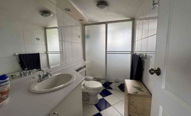 Casa independiente de Venta de 4 habitaciones en San Juan de Cumbayá