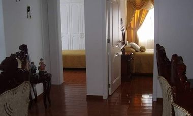 Venta casa rentera Ibarra 5 departamentos