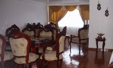 Venta casa rentera Ibarra 5 departamentos