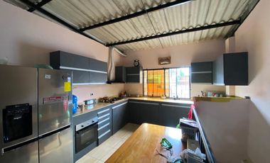 Venta de casa ,Los helechos, Duran
