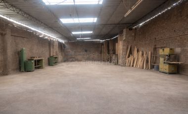 VENTA DE LOCAL INDUSTRIAL DE 4 PISOS - VILLA EL SALVADOR