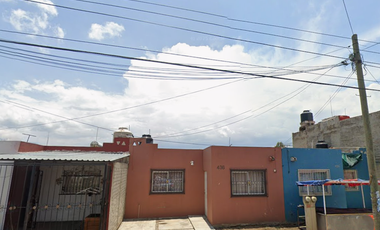 CASA EN VENTA EN EXCELENTES CONDICIONES. ZAPOTLAN EL GRANDE, JAL. REMATE BANCARIO