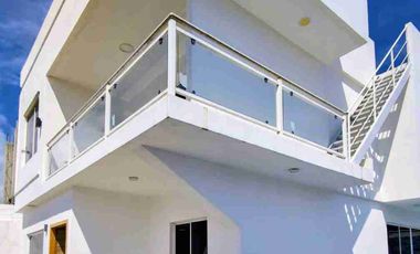 CASA EN VENTA SECTOR GAVILANES SUR DE MANTA