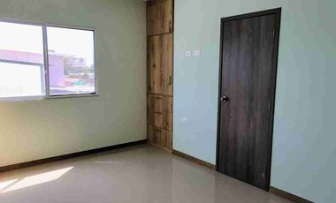 CASA EN VENTA SECTOR GAVILANES SUR DE MANTA