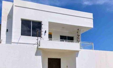 CASA EN VENTA SECTOR GAVILANES SUR DE MANTA