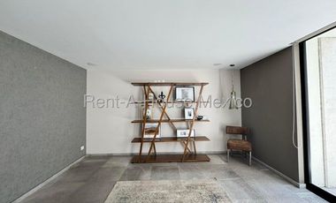 Departamento en planta baja con 3 recámaras y cuarto servicio - RENTA. Santa Fe Juriquilla