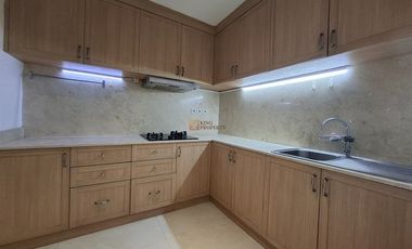 Disewa 3Br Central Park Residences Fully Furnished Minimalis Nyaman – Terhubung ke Mall Central Park & Apl Tower, View City - Taman Tribecca