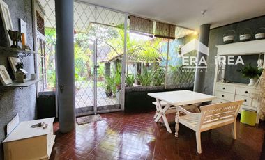 RUMAH 2 LANTAI DIJUAL DI SOLO DEKAT PASAR KLITIKAN