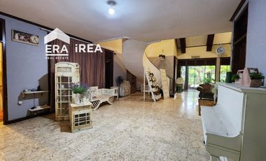 RUMAH 2 LANTAI DIJUAL DI SOLO DEKAT PASAR KLITIKAN