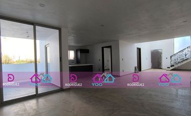 CASA NUEVA EN VENTA CON DOBLE ALTURA EN PACHUQUILLA, HGO.