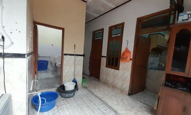 DIJUAL RUMAH SIAP HUNI DEKAT STASIUN PURWOSARI