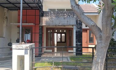 Disewakan Rumah Medokan Sawah