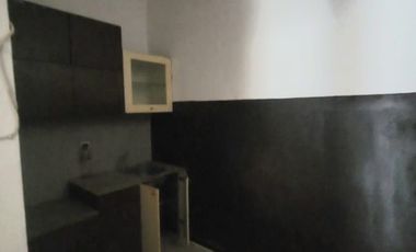 Disewakan Rumah Medokan Sawah