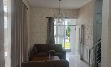 JUAL CEPAT Butuh Uang Rumah Cantik Terawat lingkungan nyaman di kota Cimahi dijual di bawah harga Pasaran