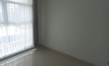 JUAL CEPAT Butuh Uang Rumah Cantik Terawat lingkungan nyaman di kota Cimahi dijual di bawah harga Pasaran