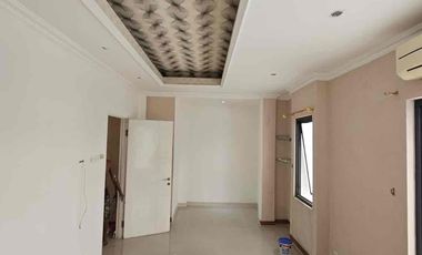 Townhome Strategis di Tengah Kota Cocok Untuk Keluarga & Ekspatriat di Thamrin Residence Jakarta Pusat