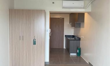 Studio with Balcony & Parking The Connor at Greenhills Condo For Rent San Juan