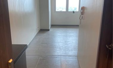 Studio with Balcony & Parking The Connor at Greenhills Condo For Rent San Juan