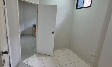 Suite en Alquiler en Vernaza Norte, Sector Mall del Sol, 1 Habitación, 1 Baño, Incluye Servicios, Norte de Guayaquil.