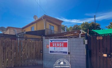 VENDE HERMOSA Y ACOGEDORA CASA EN EL MONTE