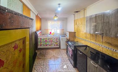 VENDE HERMOSA Y ACOGEDORA CASA EN EL MONTE