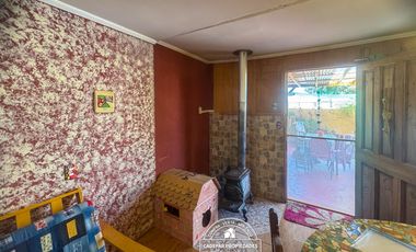 VENDE HERMOSA Y ACOGEDORA CASA EN EL MONTE