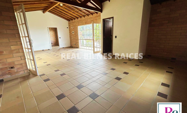 CASA EN ARRIENDO – UNIDAD CERRADA-$4.900.000