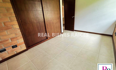 CASA EN ARRIENDO – UNIDAD CERRADA-$4.900.000