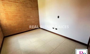 CASA EN ARRIENDO – UNIDAD CERRADA-$4.900.000