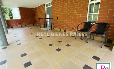 CASA EN ARRIENDO – UNIDAD CERRADA-$4.900.000