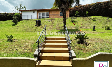 CASA EN ARRIENDO – UNIDAD CERRADA-$4.900.000