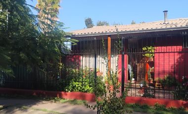 Brown Propiedades VENDE casa Los Libertadores, Comuna de Huechuraba,