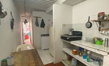 BODEGA COMERCIAL EN MODELO