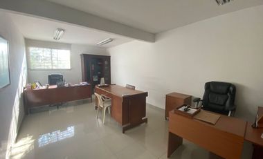 BODEGA COMERCIAL EN MODELO