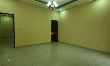 Strategis Jual Rumah 2Lt. Unfurnished Bagus Bangunan Baru di Kemanggisan Dekat ke Kampus Binus, Mall Central Park, Tanjung Duren & Palmerah