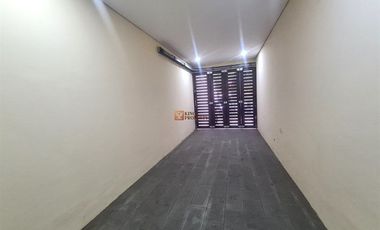 Strategis Jual Rumah 2Lt. Unfurnished Bagus Bangunan Baru di Kemanggisan Dekat ke Kampus Binus, Mall Central Park, Tanjung Duren & Palmerah