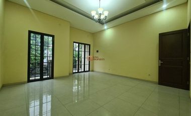 Strategis Jual Rumah 2Lt. Unfurnished Bagus Bangunan Baru di Kemanggisan Dekat ke Kampus Binus, Mall Central Park, Tanjung Duren & Palmerah