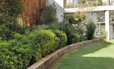 Metro Santa Lucía | Vista Despejada & Máximo Confort