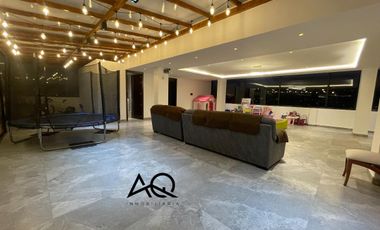 Casa de lujo en venta en Loja sector Amable Maria